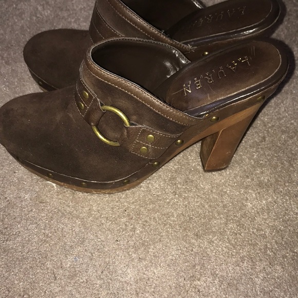 Heels - Picture 2 of 4